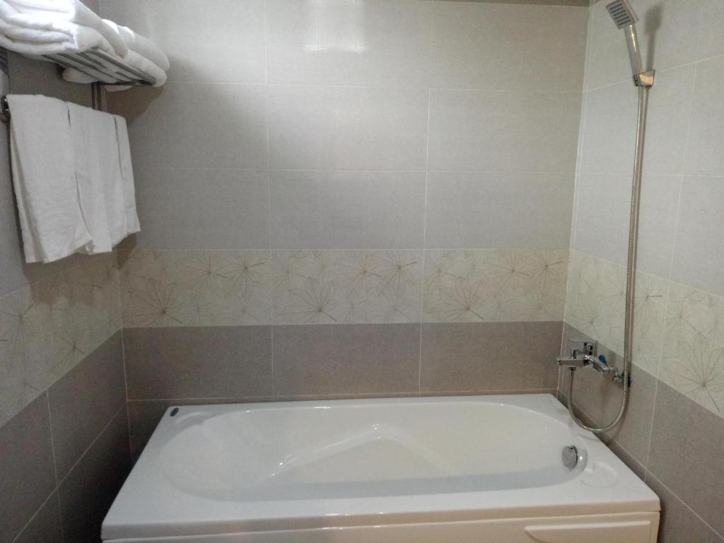 Phòng  Tắm  Tại Tân Hoàng Gia Phú Quốc Hotel