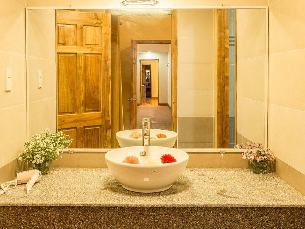 Phòng tắm tại The Garden House