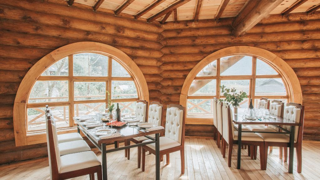 View Restaurant Village