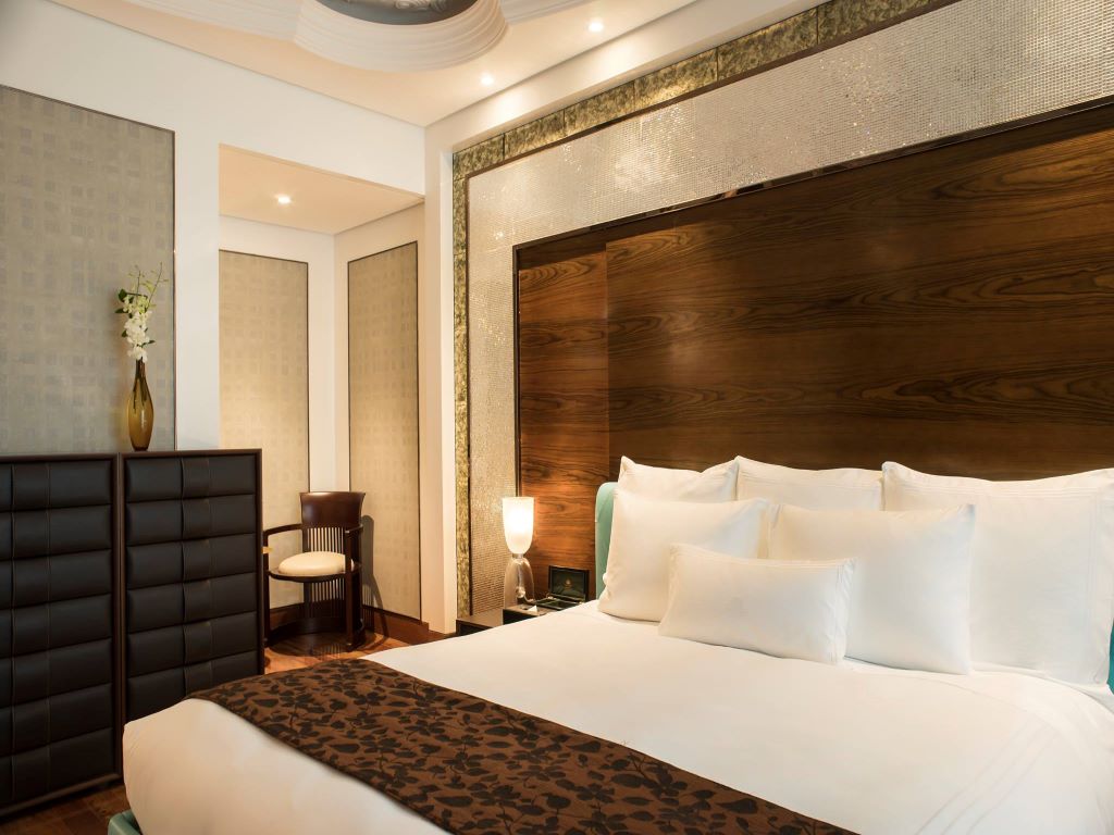 Panorama Suite room by Poltrona Frau The Reverie Saigon