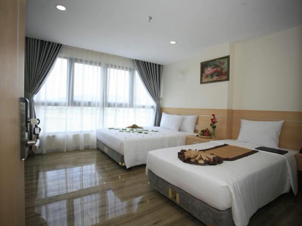 Phòng Deluxe Moutain View Twin tại khách sạn The Swan Hotel