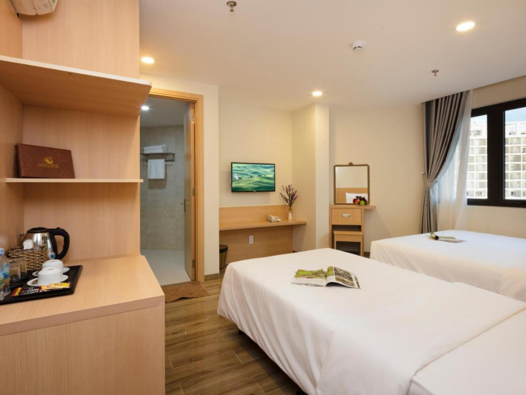 Phòng Deluxe Moutain View Twin tại khách sạn The Swan Hotel