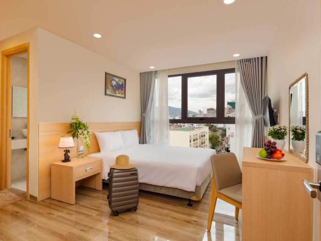 Phòng Superior City View tại The Swan Hotel