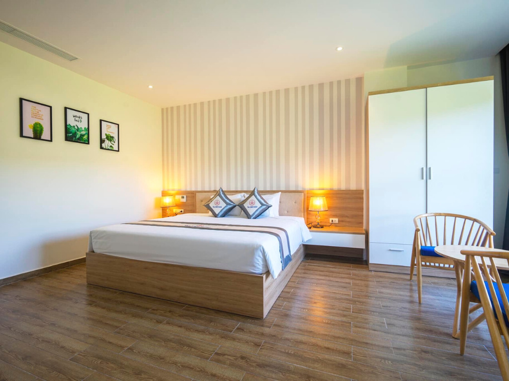 Phòng Deluxe Double Tại Khách Sạn The UMI 3 Sao