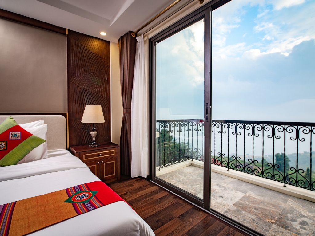 Phòng Deluxe 3 khách tại Hotel The View Sapa