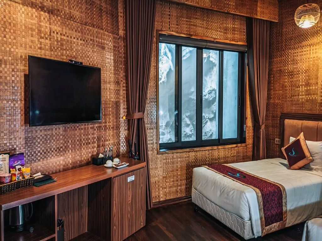 Superior Twin Room Tại Thung Nham Resort 4*