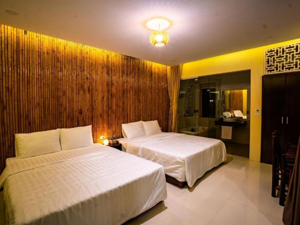 Phòng 4 Người Có Bồn Tắm Trang An Retreat Resort