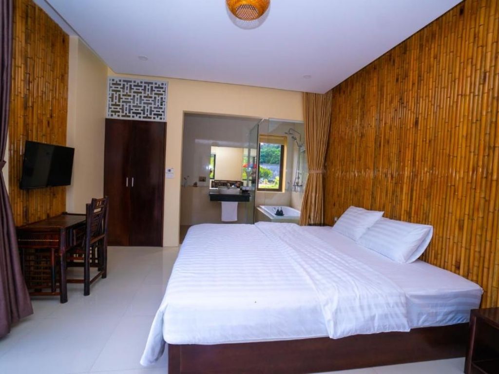 Phòng Gia Đình Có Bồn Tắm Trang An Retreat 3*