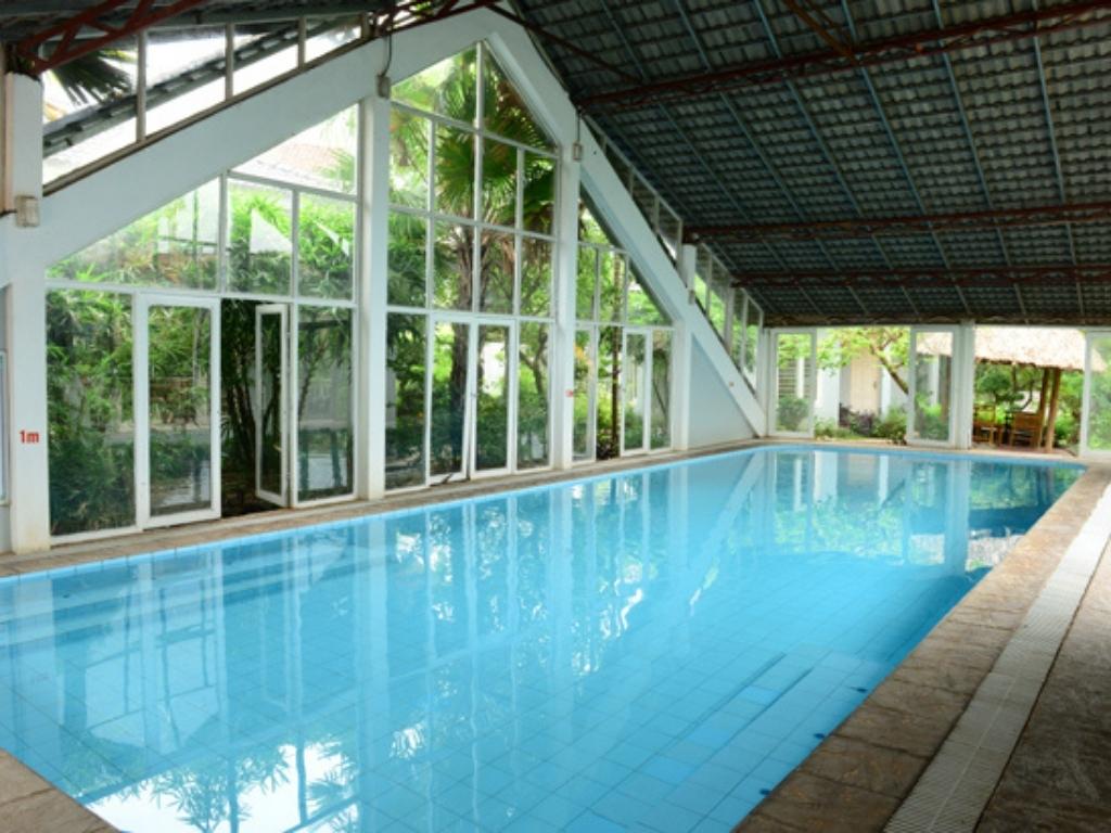 Bể bơi khu nghỉ dưỡng Tre Nguồn Thiên Cầm