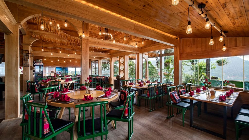 Nhà hàng H'Mong tại Tubotel Panorama Sapa 