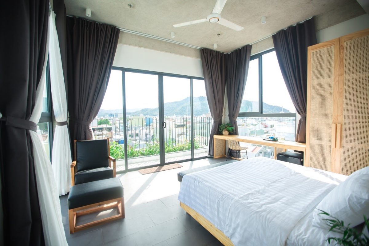 Deluxe Double Bed With Balcony