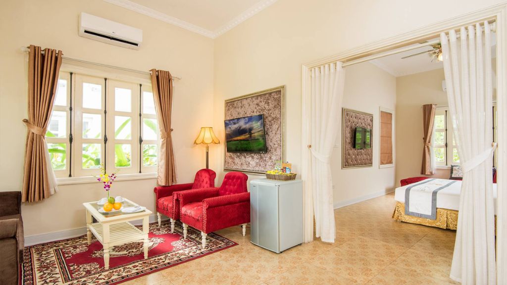 Phòng nghỉ rộng rãi tại Vườn Vua 4* Resort Phú Thọ