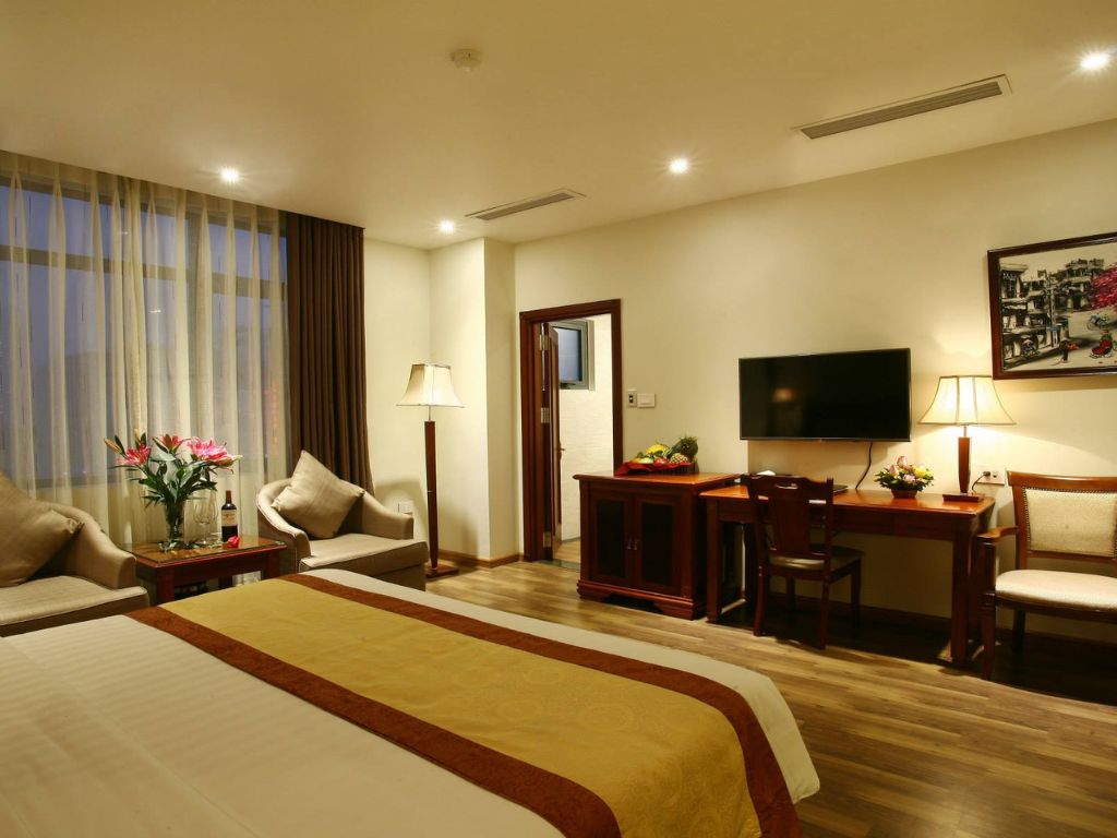 Phòng Deluxe tại Western Hà Nội Hotel 3*