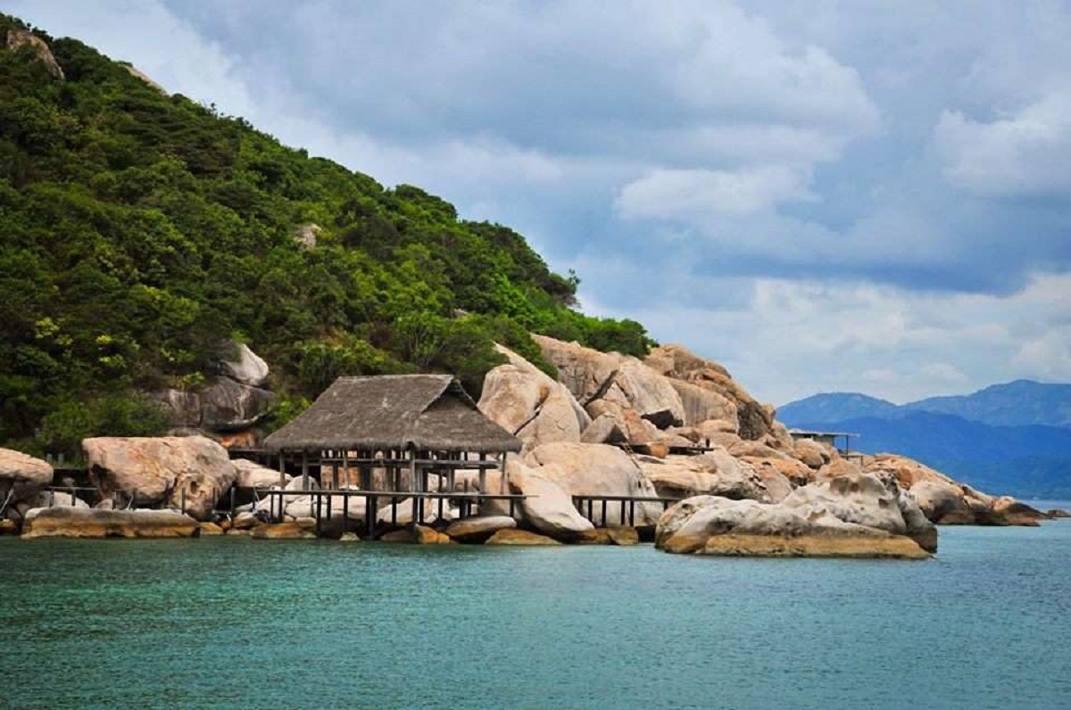 Yến Bay resort