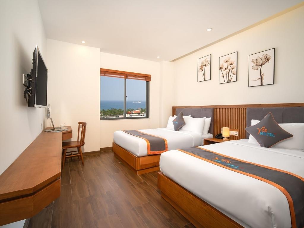 Phòng Deluxe Double Sea & City View tại khách sạn Yes Đà Nẵng