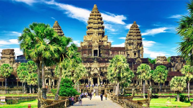 Quần thể đền Angkor kỳ bí, cổ kính