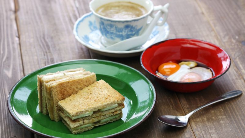 bữa ăn sáng singapore - Bánh Mì Nướng Mứt Kaya và Trứng Lòng Đào