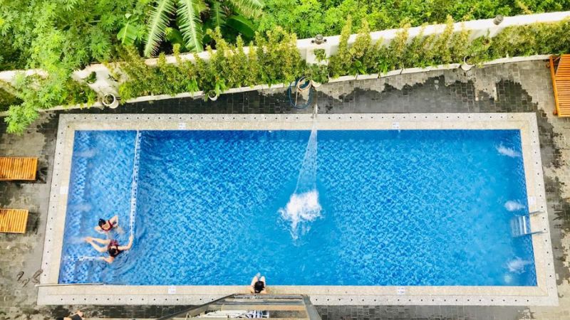 Bể bơi ngoài trời tại Nesta Phú Quốc Hotel 