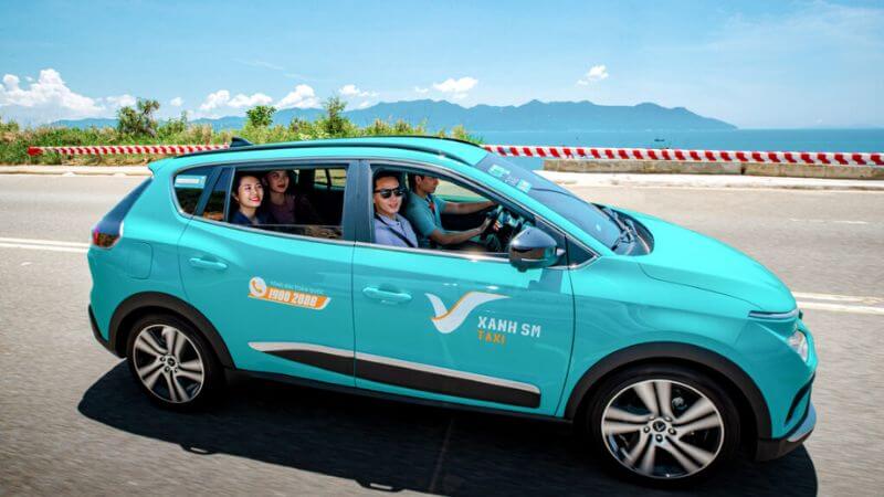 Di chuyển tiện lợi, thoải mái với taxi Xanh SM (Ảnh: Sưu tầm)