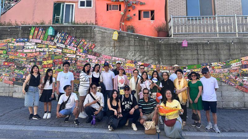 Đoàn khách của BestPrice đặt tour Busan Daegu Seoul