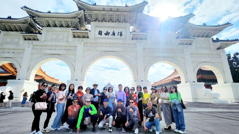 Đoàn khách của BestPrice du lịch Đài Loan từ Hà Nội