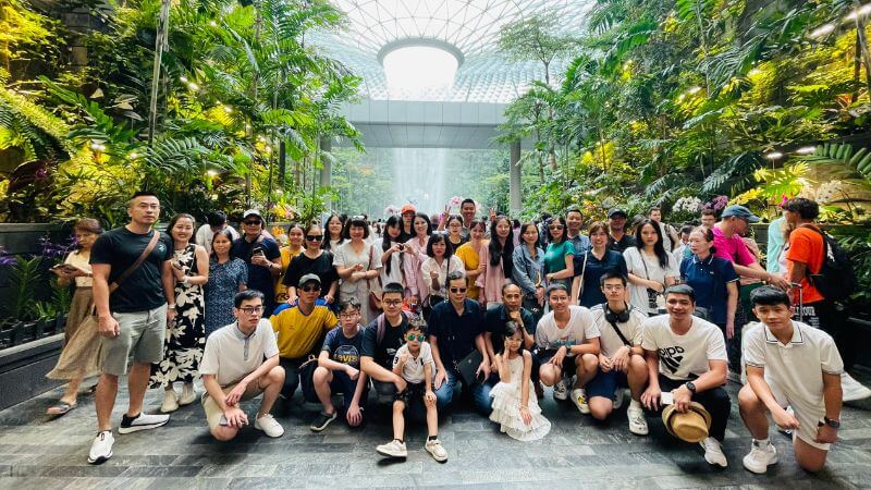 Đoàn khách của BestPrice du lịch Singapore Malaysia