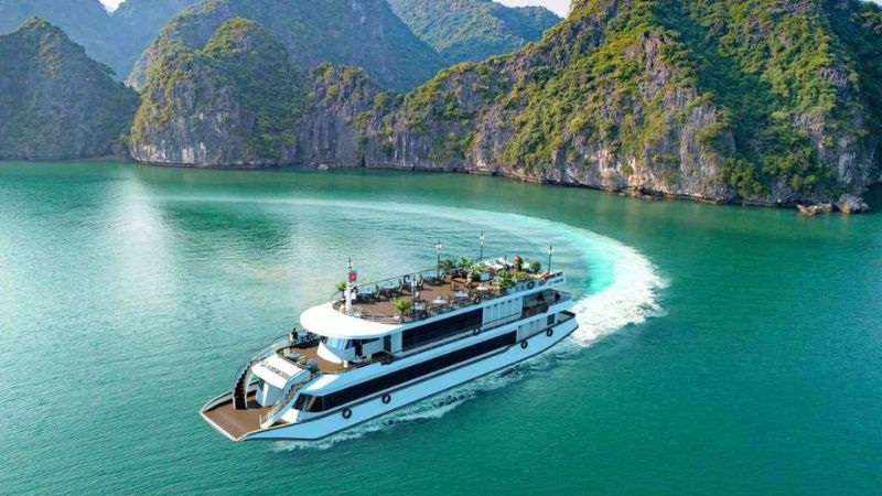 Du thuyền V-Dream 5 sao 