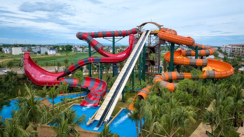 Đường trượt “Cá Đuối Vượt Sóng” cực vui cực phấn khích