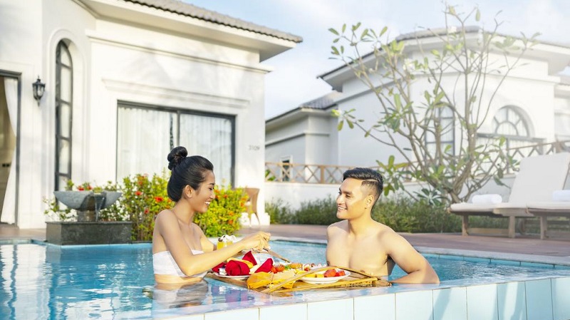 Bể bơi riêng tại Vinpearl Discovery Greenhill Phú Quốc