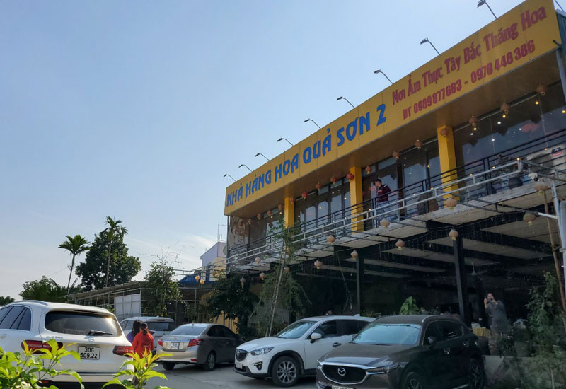 nahf hàng hoa quả sớn