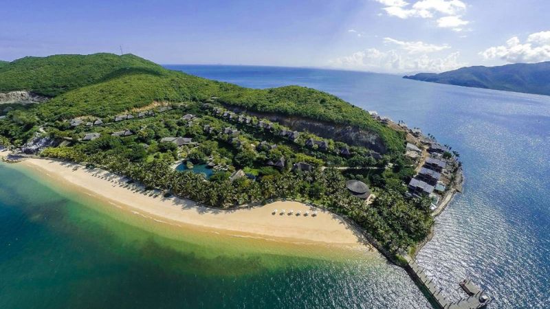 H&ograve;n Tằm - Thi&ecirc;n đường nghỉ dưỡng hot nhất h&egrave; 2024