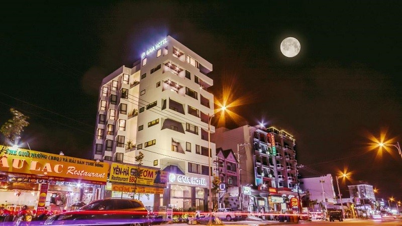 Khách sạn Gaia Phú Quốc có vị trí tọa lạc tại trung tâm đường Trần Hưng Đạo