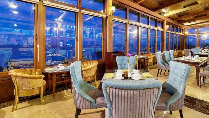 Không gian nhà hàng tại khu nghỉ dưỡng Sun Spa Quảng Bình 