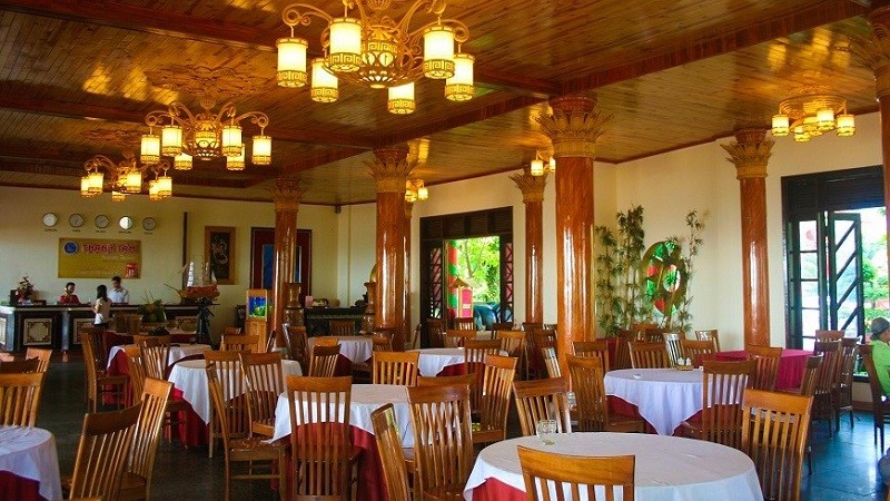 Không gian nhà hàng tại khu nghỉ dưỡng Thanh Tâm Lăng Cô