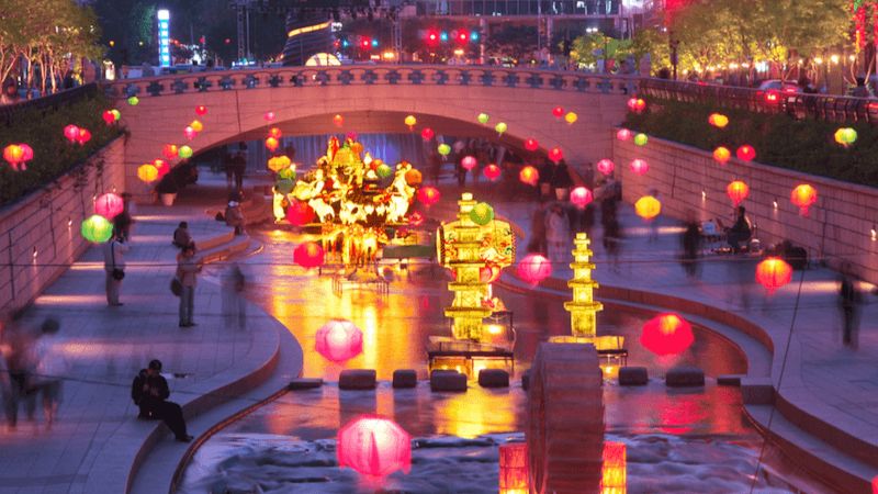 lễ hội lồng đèn ở suối cheonggyecheon