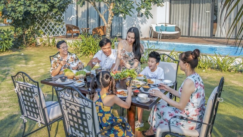 Tiệc BBQ tại villa