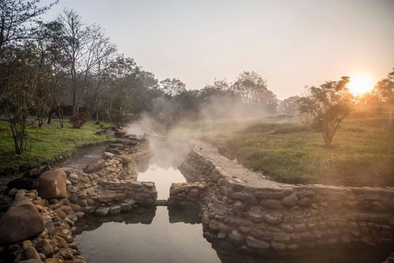 Suối khoáng nóng Alba Thanh Tân giàu khoáng chất