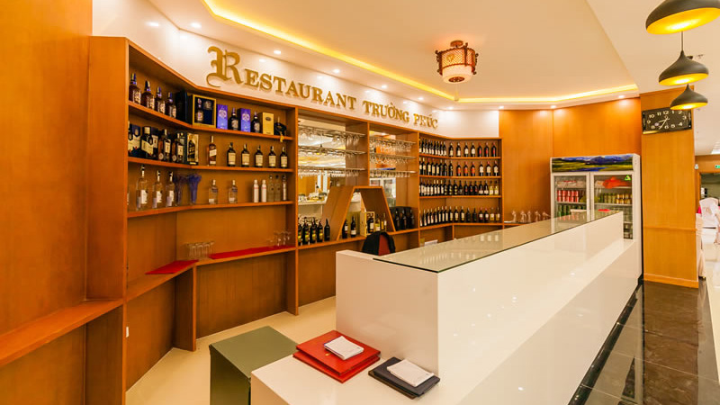 Quầy bar kh&aacute;ch sạn Thượng Hải - Vinh