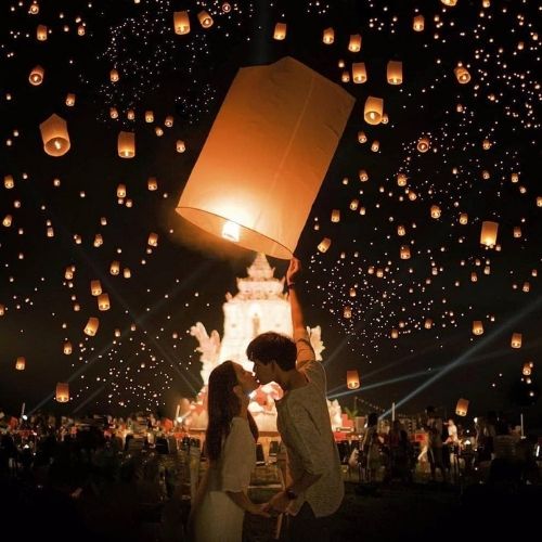 Tham gia lễ hội thả đèn trời khi du lịch Thái Lan mùa đông