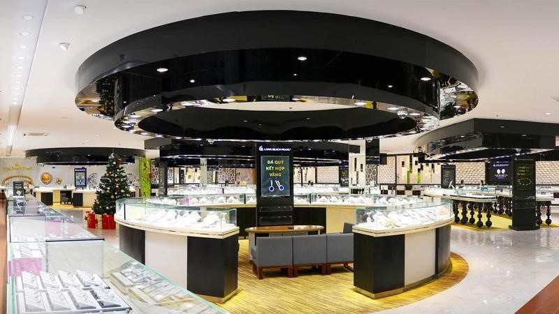 Tham quan showroom các sản phẩm chế tác từ ngọc trai Phú Quốc