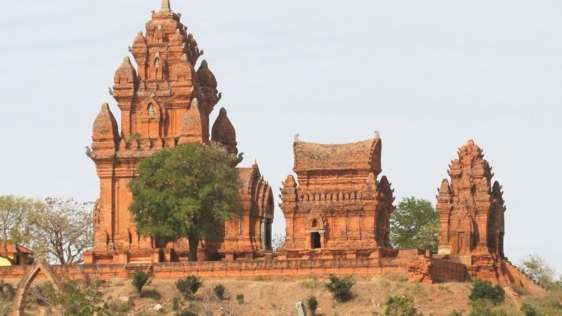 Tour Phan Thiết đi Tháp Chàm Poshanư
