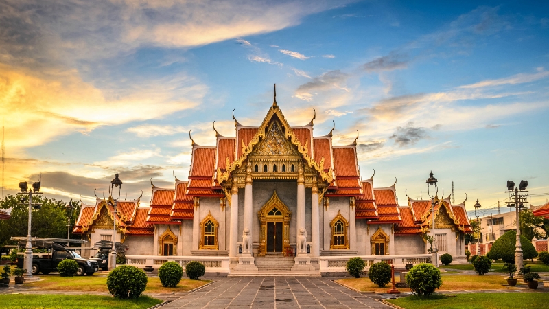 Ngôi đền Wat Chalong linh thiêng