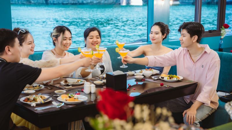 Thưởng thức buffet phong cách Á - Âu chuẩn 5*