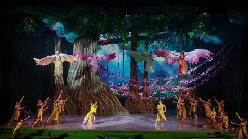 Tiên Sa Show đầu tư hoành tráng tạo nên màn trình diễn mãn nhãn