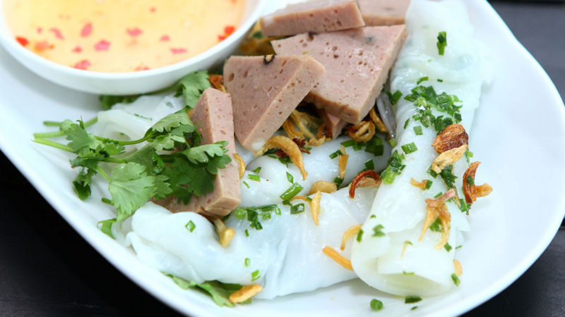 Tìm vé Hà Nội - Nha Trang thưởng thức bánh ướt Diên Khánh