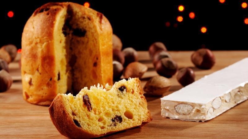 Bánh Panettone biểu tượng giáng sinh Milan