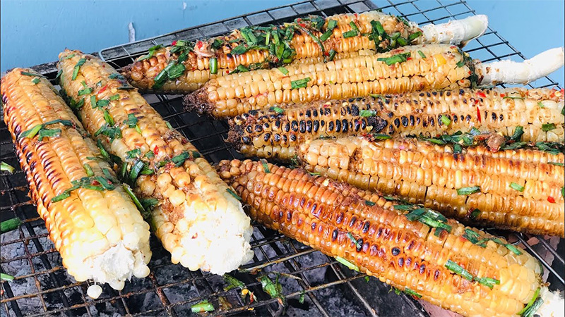 Mua vé Hà Nội Tuy Hòa đi ăn bắp nướng mắm nêm