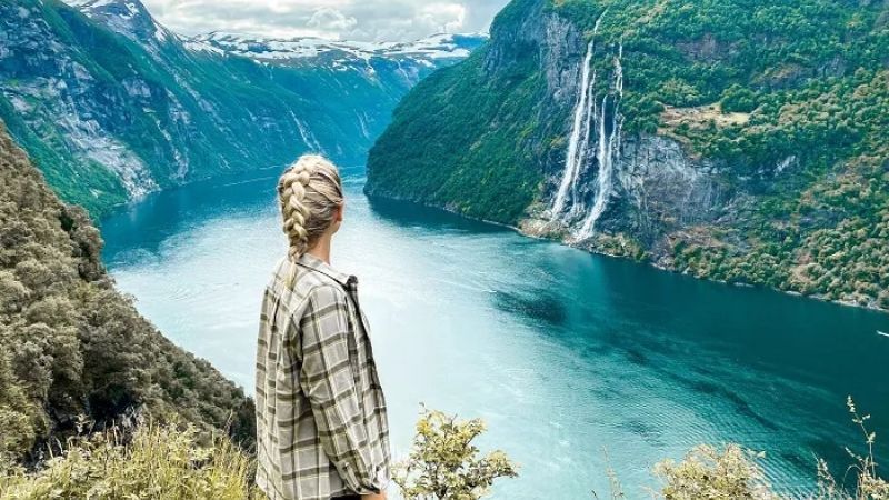 du lịch Na Uy check in vịnh hẹp Geiranger