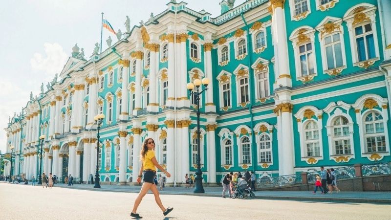 du lịch Nga tham quan cung điện mùa đông