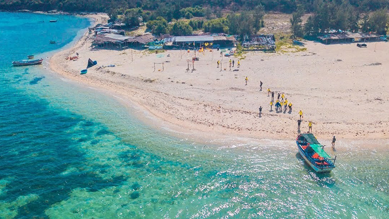 Mua vé Hà Nội Tuy Hòa tham quan đảo Hòn Chùa